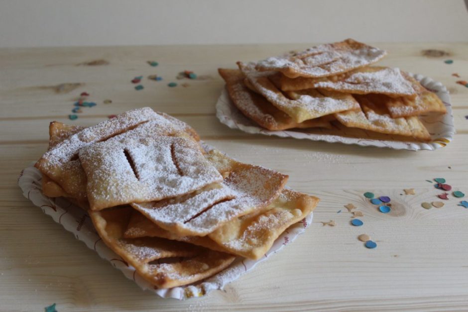 chiacchiere di carnevale fritte