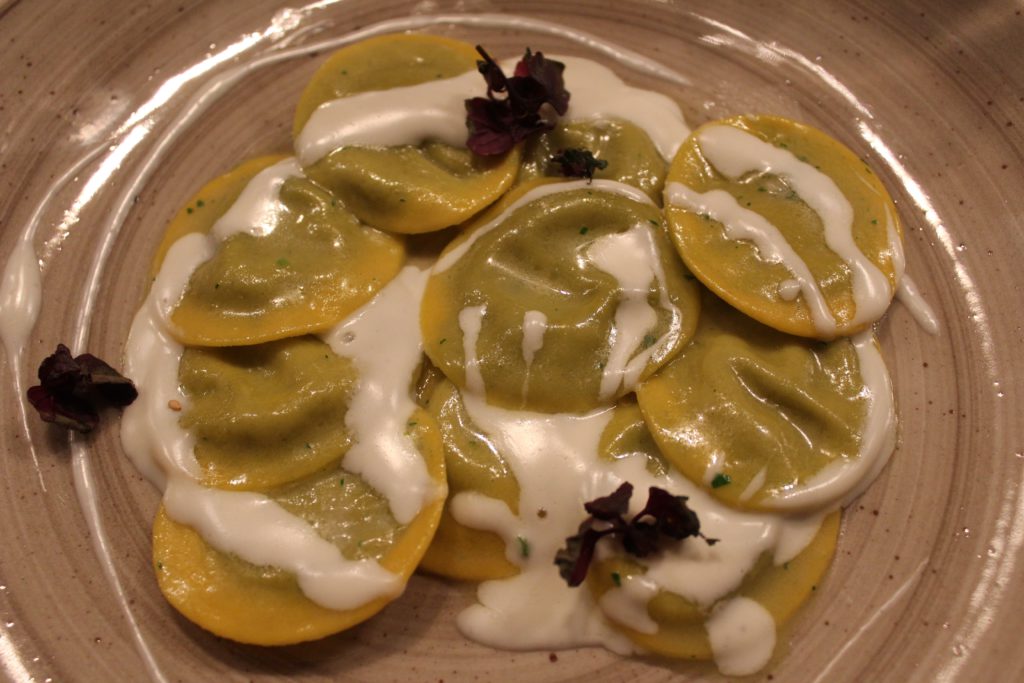 cappellacci con cime di rapa e pecorino