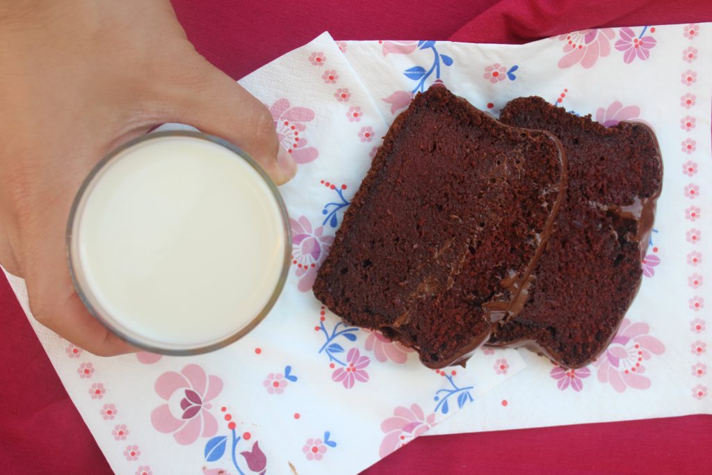 torta di cioccolato e barbabietole