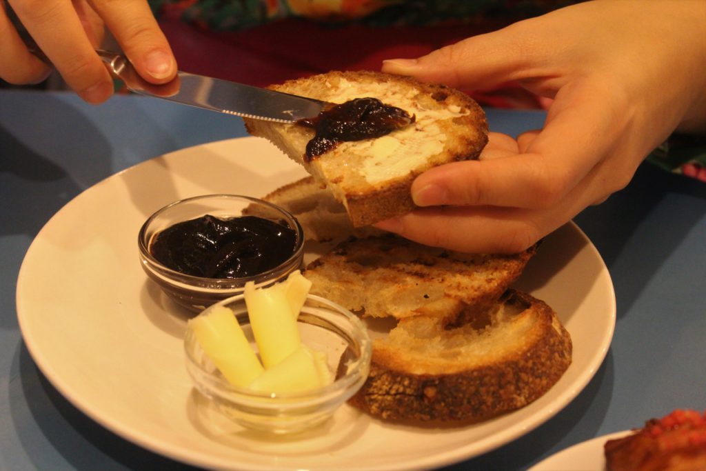 pane burro e marmellata