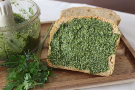 pesto di foglie di carote