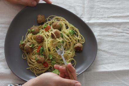 polpette al burro con spaghetti