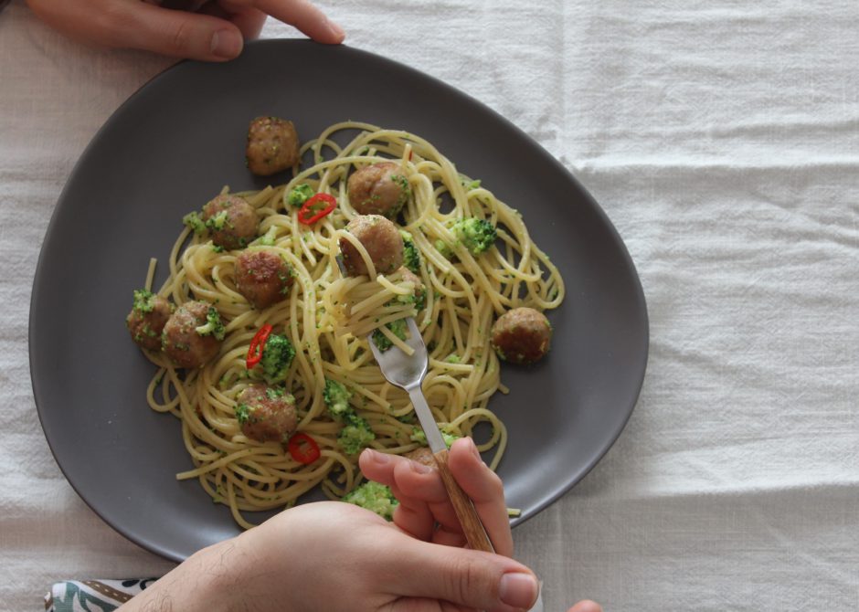 polpette al burro con spaghetti