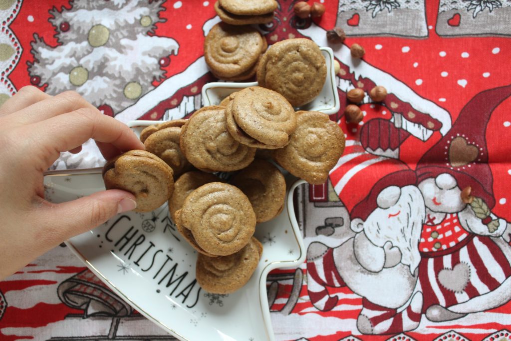 biscotti alle nocciole per Natale