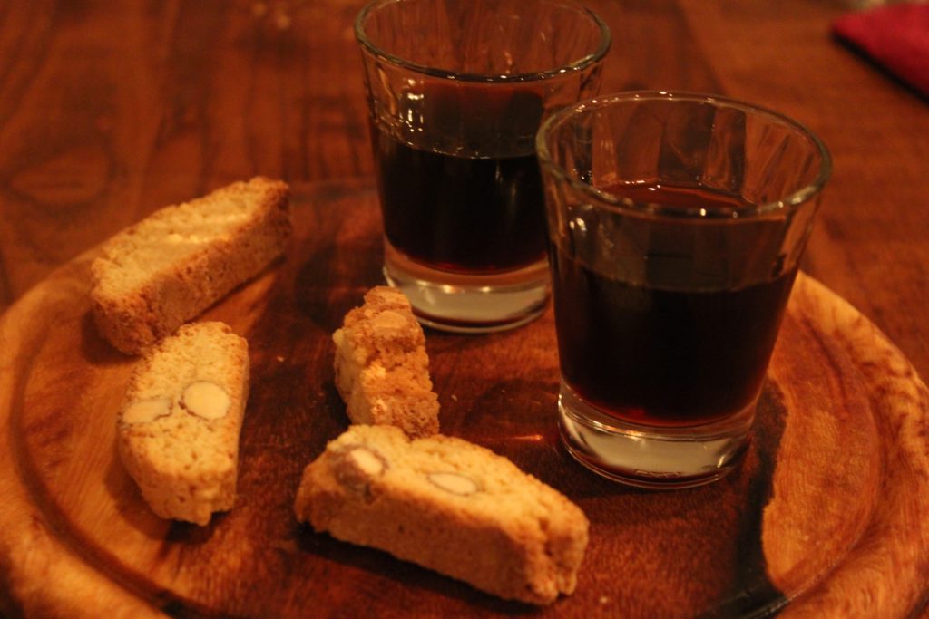 cantucci e vin santo