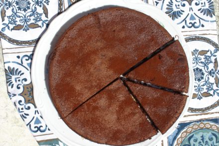 torta con okara di mandorle e cioccolato