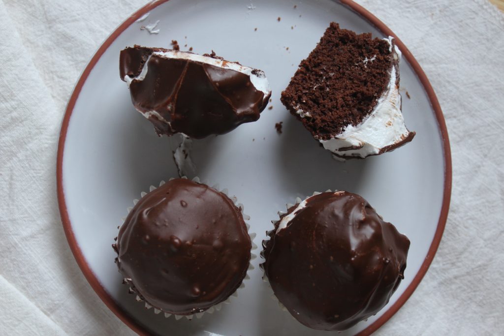 cupcake al cioccolato e meringa