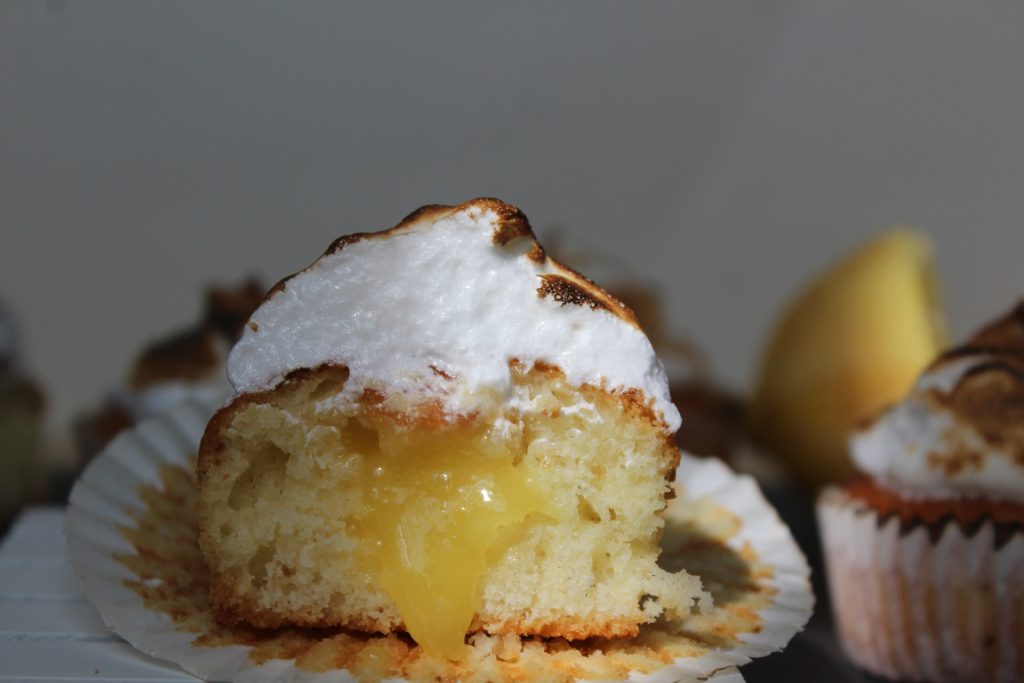 lemon curd cupcake