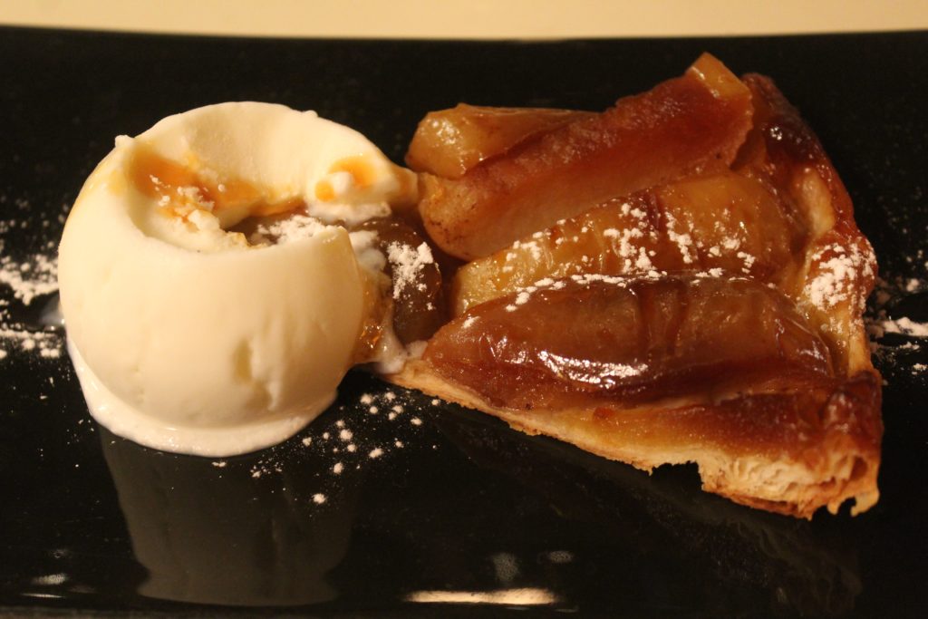 tarte tatin con gelato