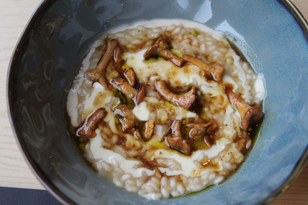 risotto con finferli e bagoss