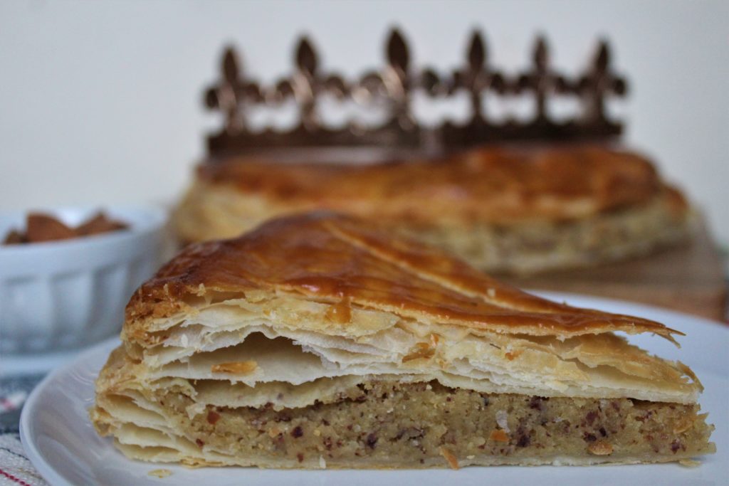 galette des rois con ripieno di mandorle